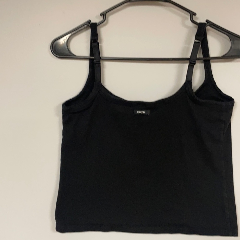 DKNY Women's M, crop / tank /  workout top, Adjustable straps BLACK,  w/ bra